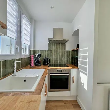 Vue - Acces Direct Apartment *